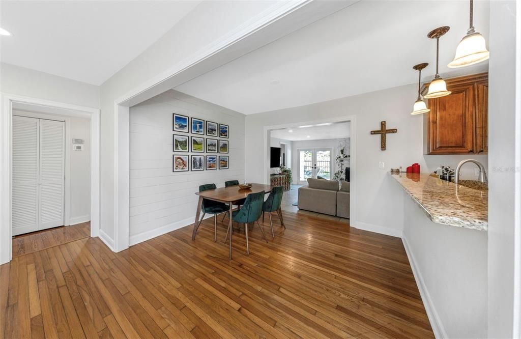 Active With Contract: $524,500 (3 beds, 2 baths, 1570 Square Feet)