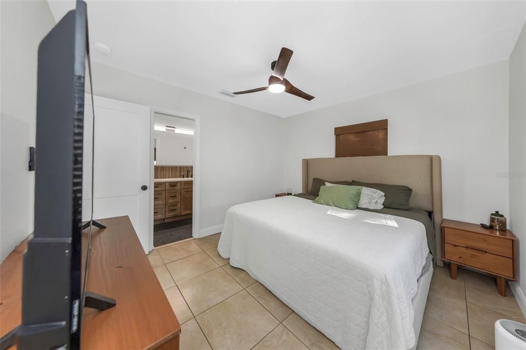 Active With Contract: $524,500 (3 beds, 2 baths, 1570 Square Feet)