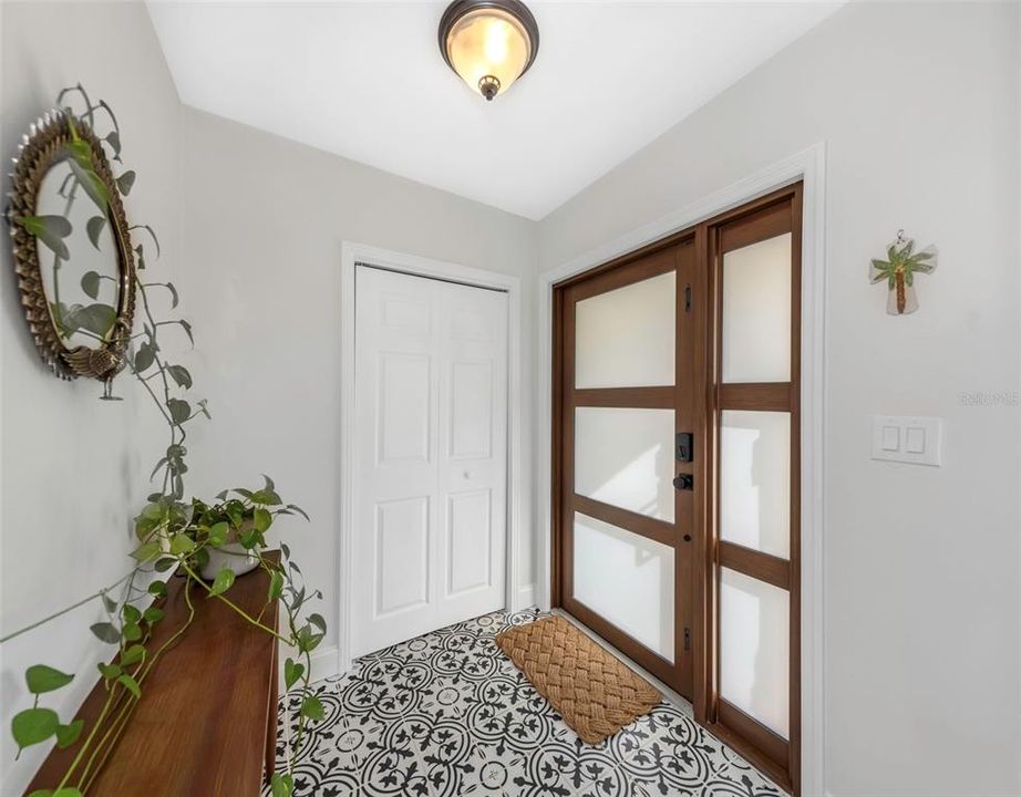 Active With Contract: $524,500 (3 beds, 2 baths, 1570 Square Feet)