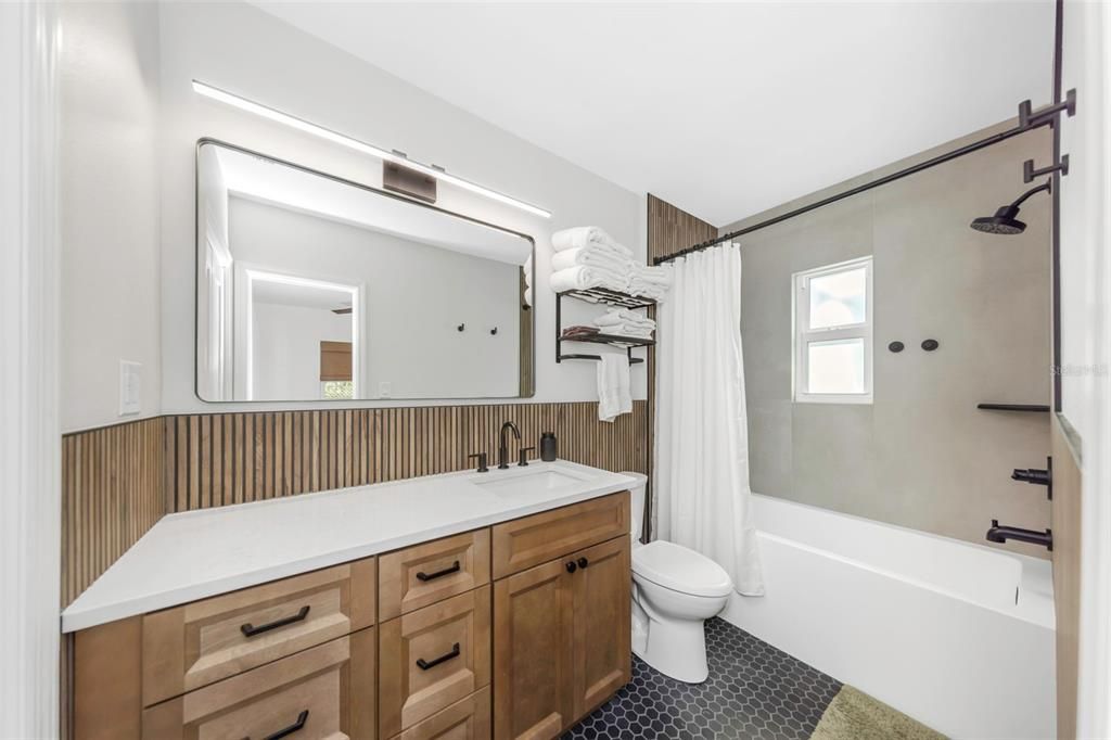Active With Contract: $524,500 (3 beds, 2 baths, 1570 Square Feet)