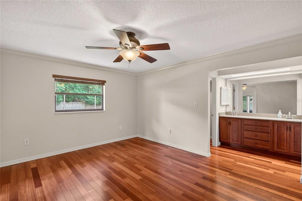 Active With Contract: $445,000 (3 beds, 2 baths, 1645 Square Feet)