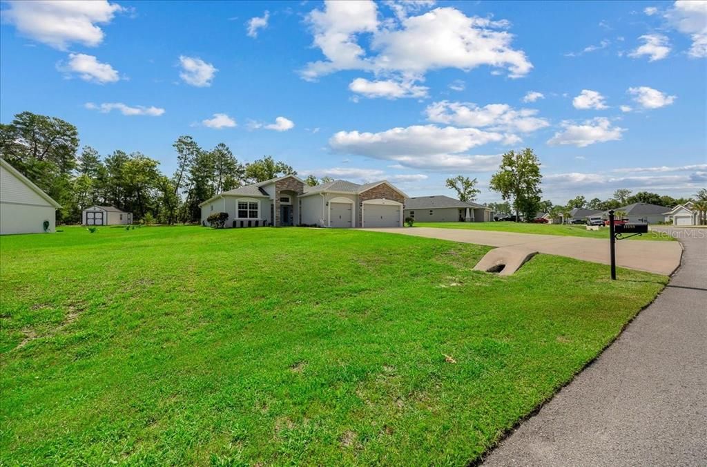 For Sale: $389,900 (4 beds, 3 baths, 2336 Square Feet)