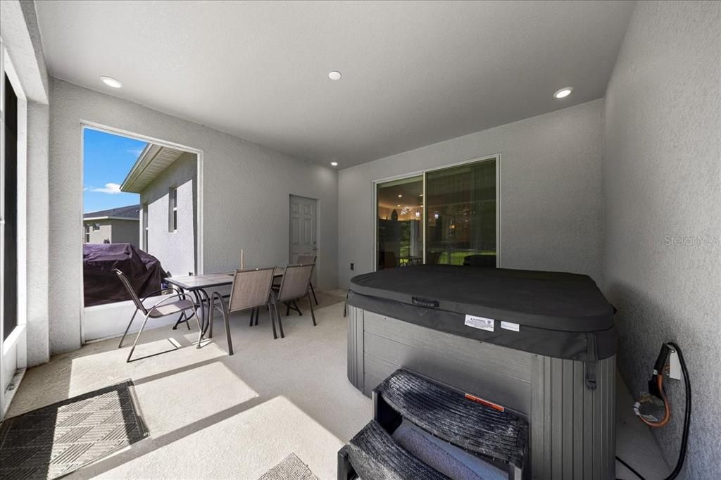 For Sale: $389,900 (4 beds, 3 baths, 2336 Square Feet)