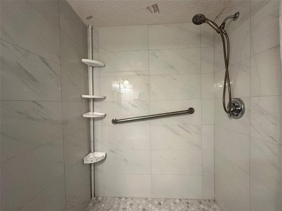 For Rent: $1,350 (2 beds, 2 baths, 1144 Square Feet)