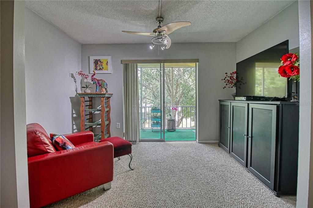For Rent: $1,350 (2 beds, 2 baths, 1144 Square Feet)