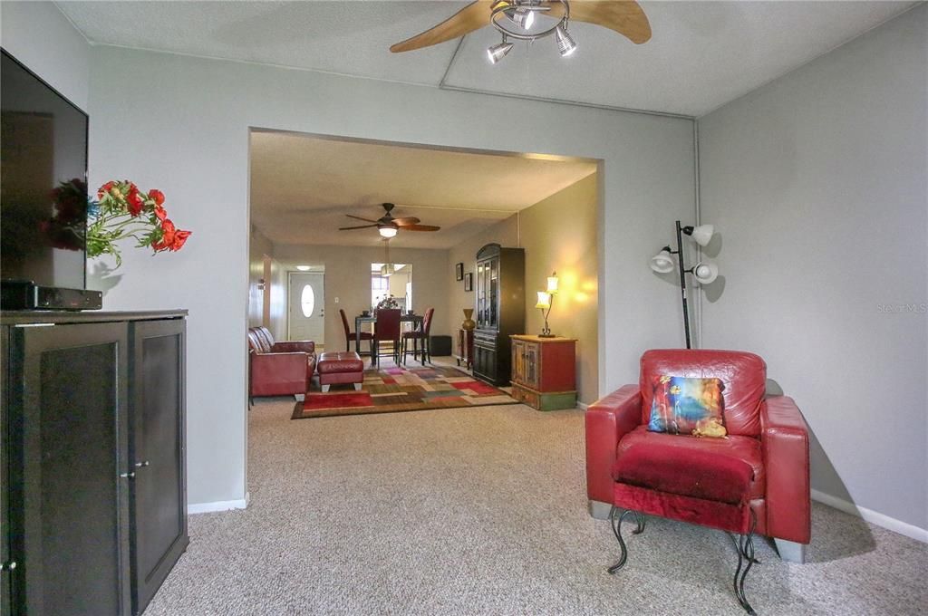 For Rent: $1,350 (2 beds, 2 baths, 1144 Square Feet)