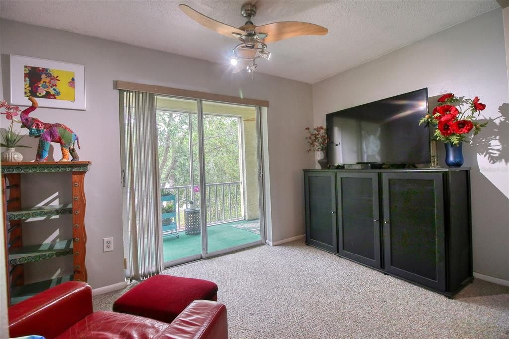 For Rent: $1,350 (2 beds, 2 baths, 1144 Square Feet)