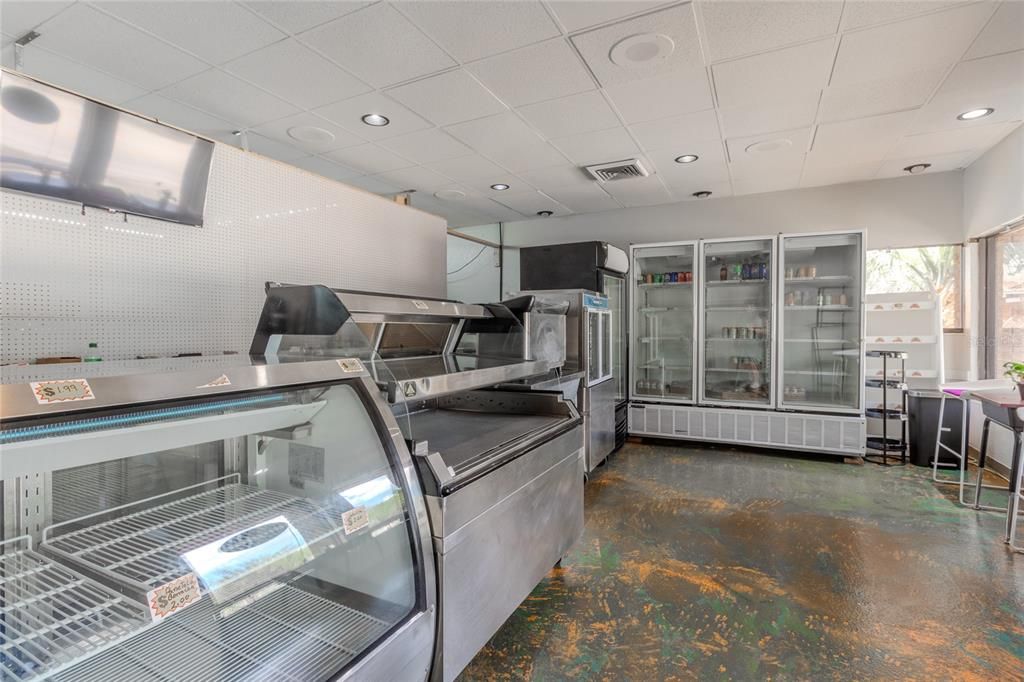 For Sale: $400,000 (0 beds, 0 baths, 2400 Square Feet)