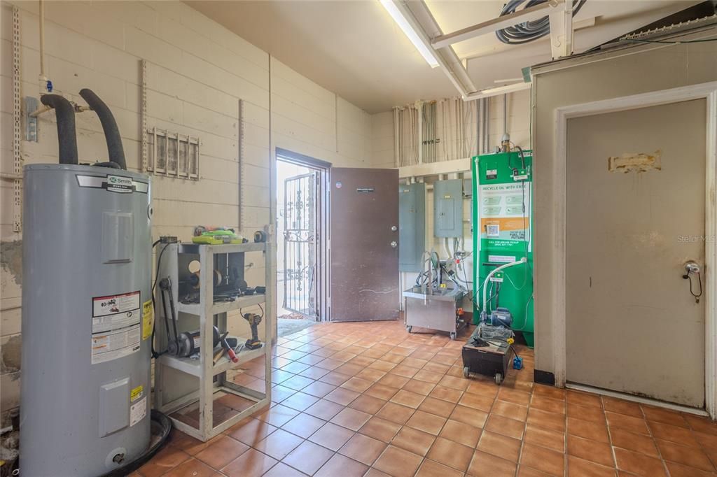 For Sale: $400,000 (0 beds, 0 baths, 2400 Square Feet)