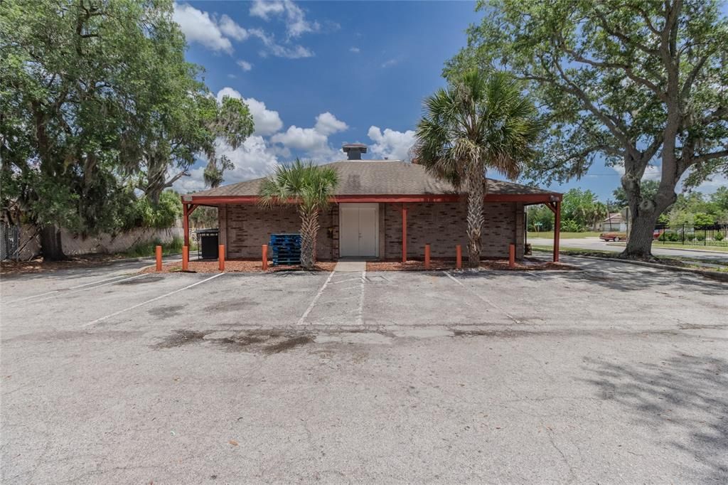 For Sale: $400,000 (0 beds, 0 baths, 2400 Square Feet)