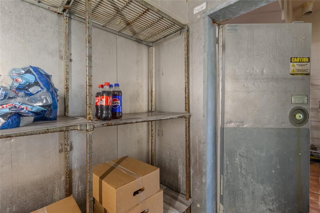 For Sale: $400,000 (0 beds, 0 baths, 2400 Square Feet)