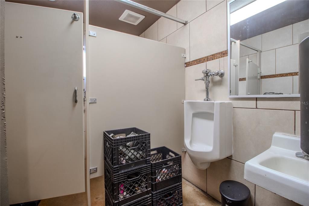 For Sale: $400,000 (0 beds, 0 baths, 2400 Square Feet)