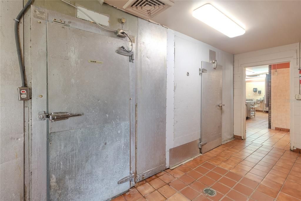 For Sale: $400,000 (0 beds, 0 baths, 2400 Square Feet)