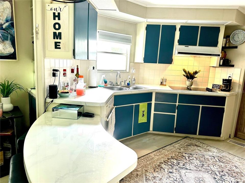 На продажу: $335,000 (3 спален, 2 ванн, 1360 Квадратных фут)