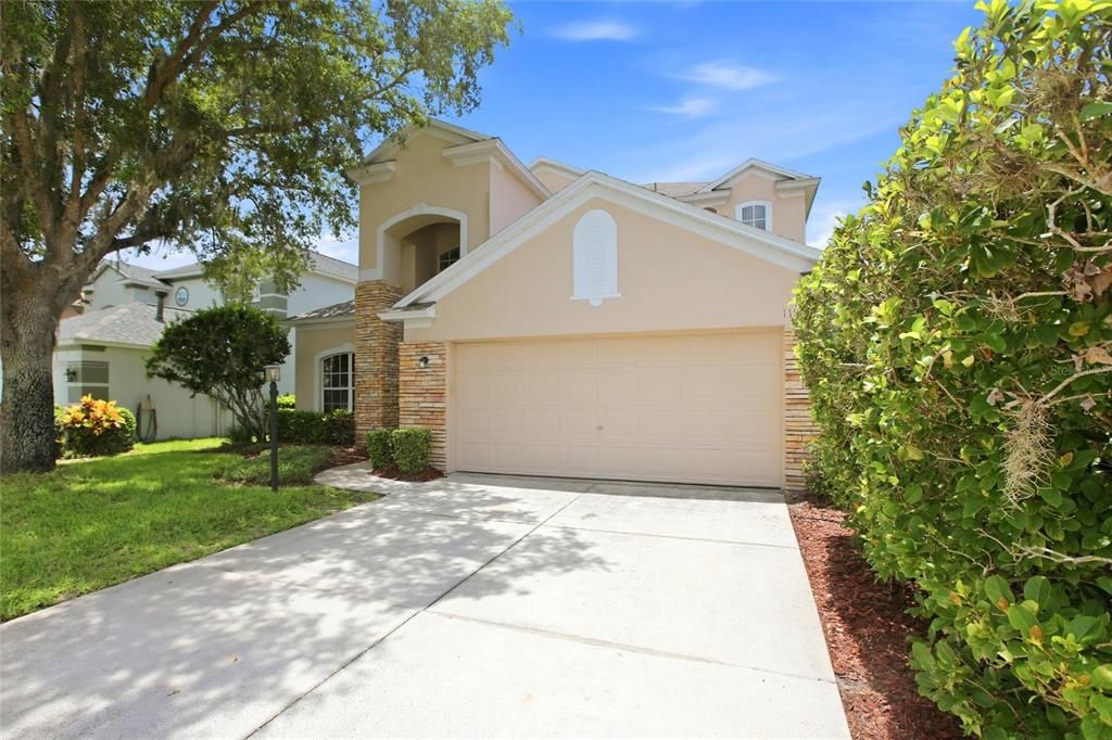 For Sale: $624,900 (4 beds, 2 baths, 2441 Square Feet)