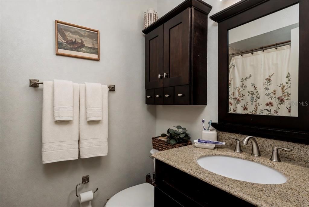 For Sale: $349,000 (3 beds, 2 baths, 1119 Square Feet)