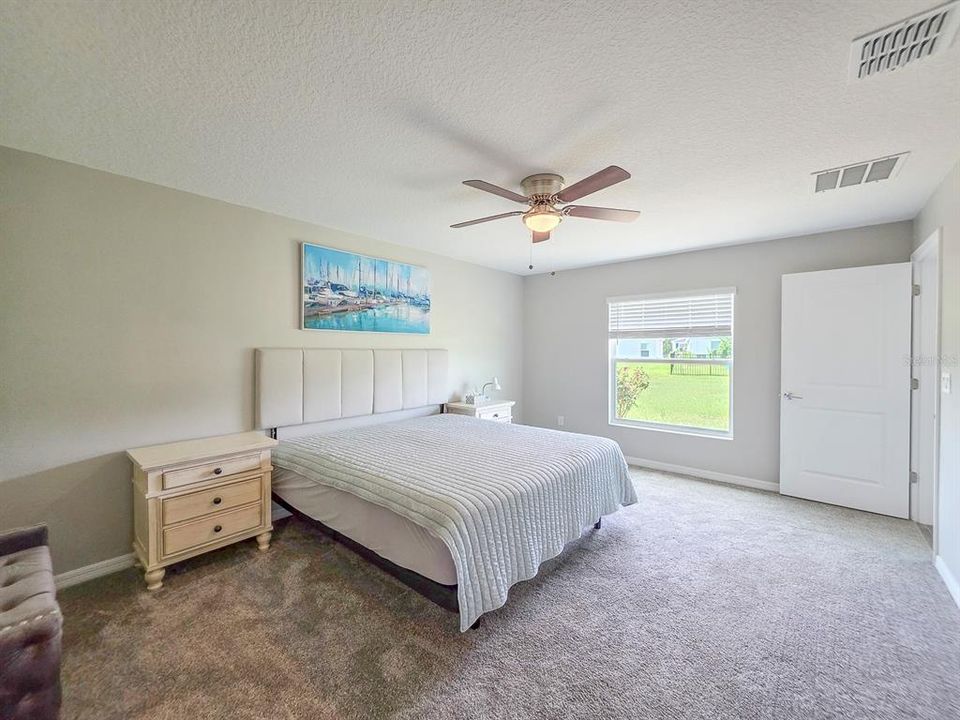 For Sale: $359,000 (4 beds, 2 baths, 1935 Square Feet)