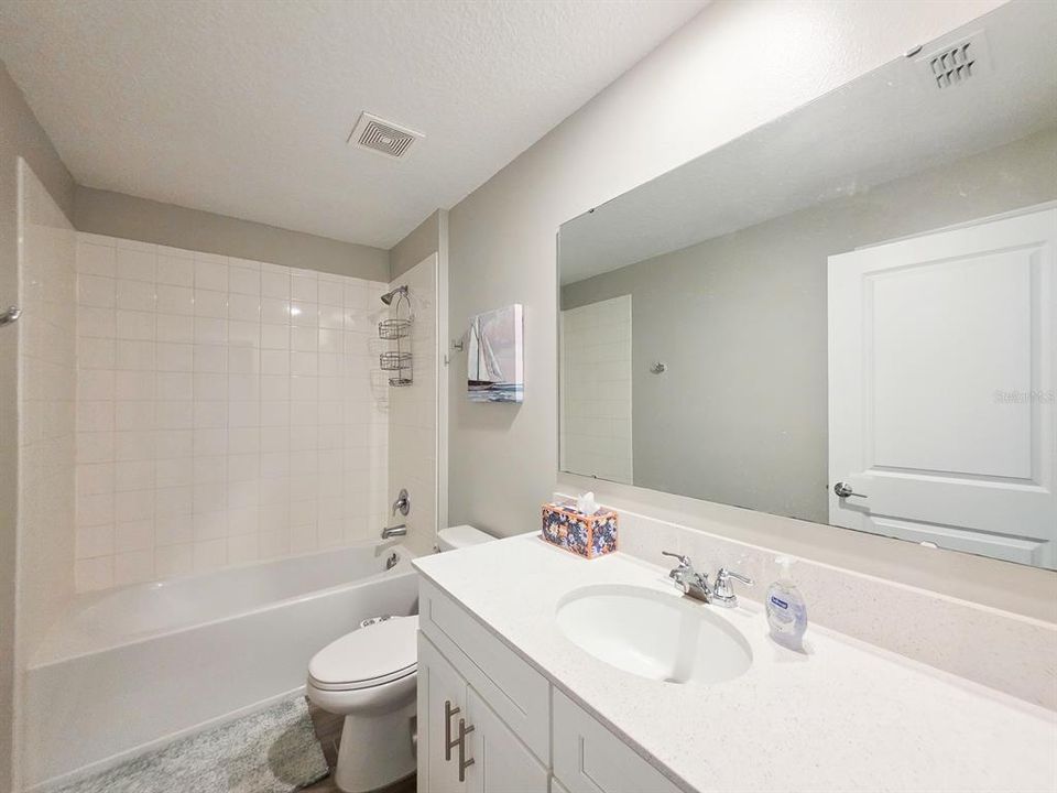 For Sale: $359,000 (4 beds, 2 baths, 1935 Square Feet)