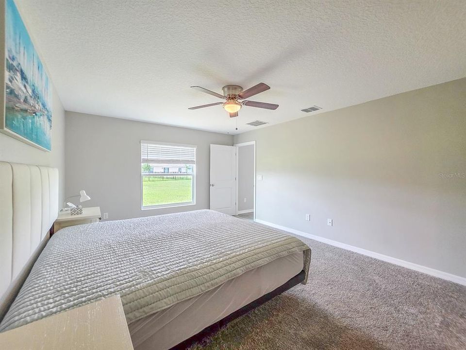 For Sale: $359,000 (4 beds, 2 baths, 1935 Square Feet)
