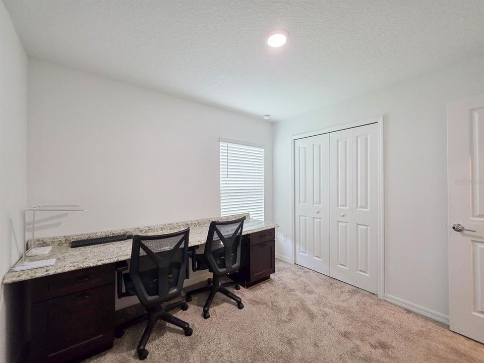 For Sale: $359,000 (4 beds, 2 baths, 1935 Square Feet)