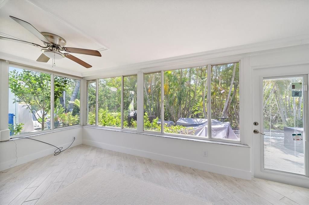 For Rent: $3,000 (2 beds, 2 baths, 1390 Square Feet)