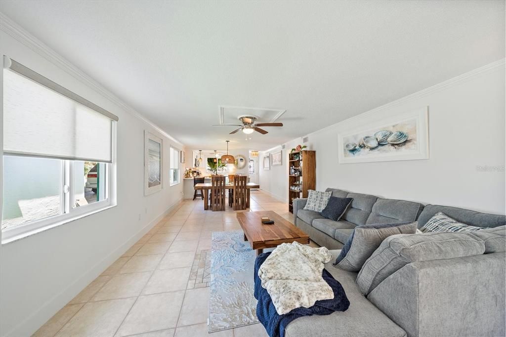 For Rent: $3,000 (2 beds, 2 baths, 1390 Square Feet)