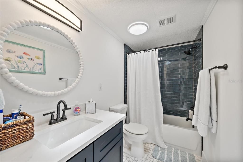 For Rent: $3,000 (2 beds, 2 baths, 1390 Square Feet)