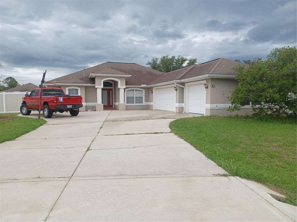 En Venta: $599,900 (4 camas, 2 baños, 1957 Pies cuadrados)