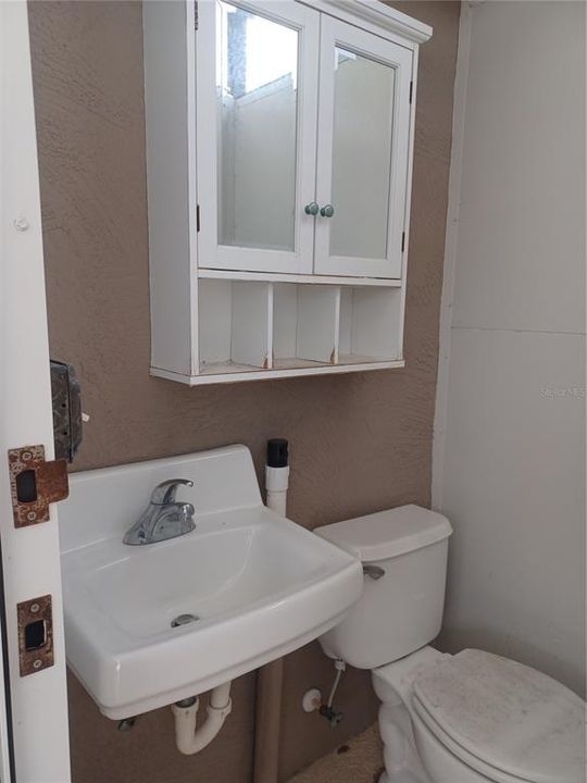 En Venta: $599,900 (4 camas, 2 baños, 1957 Pies cuadrados)