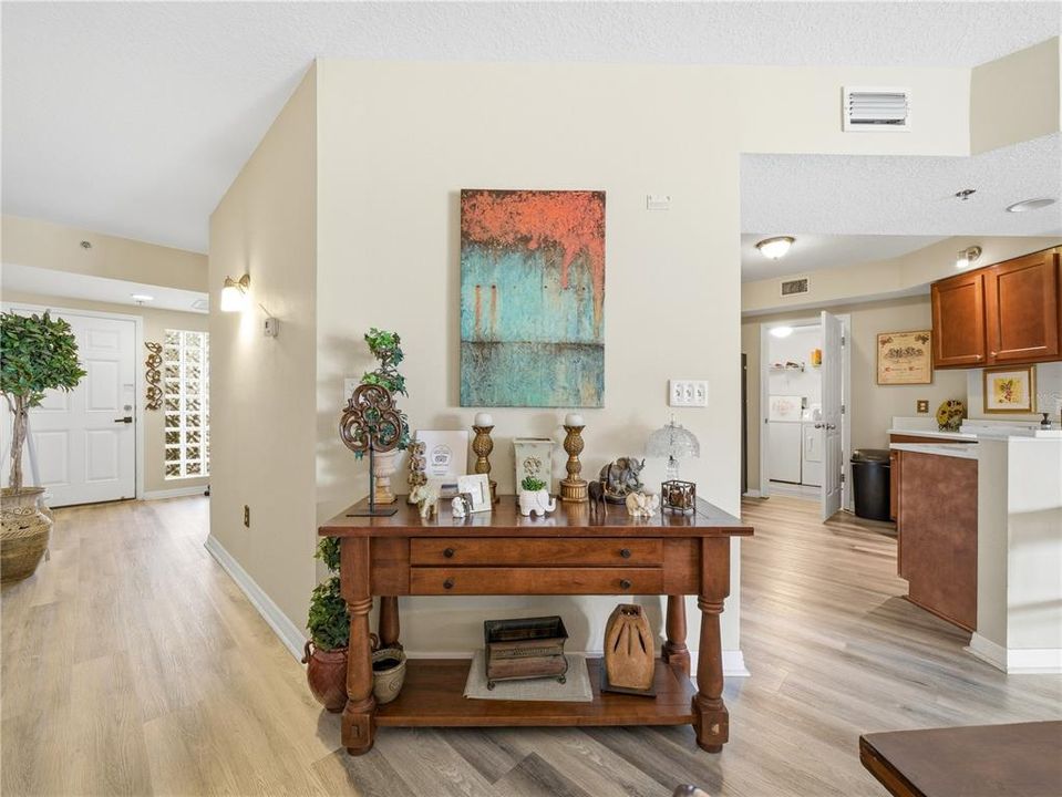 En Venta: $435,000 (2 camas, 2 baños, 1389 Pies cuadrados)