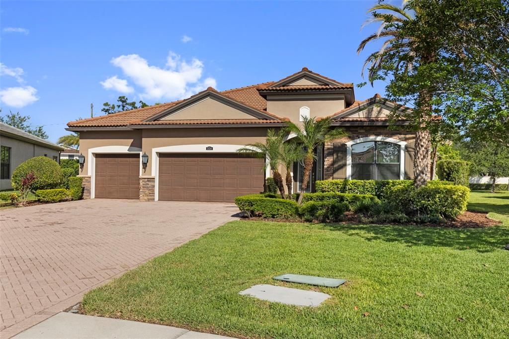 For Sale: $1,200,000 (4 beds, 3 baths, 3353 Square Feet)