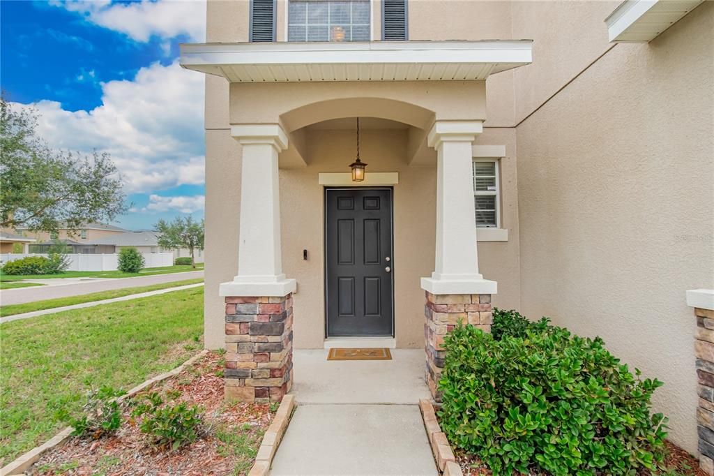 For Sale: $425,000 (4 beds, 2 baths, 2387 Square Feet)