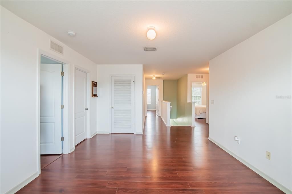 For Sale: $425,000 (4 beds, 2 baths, 2387 Square Feet)