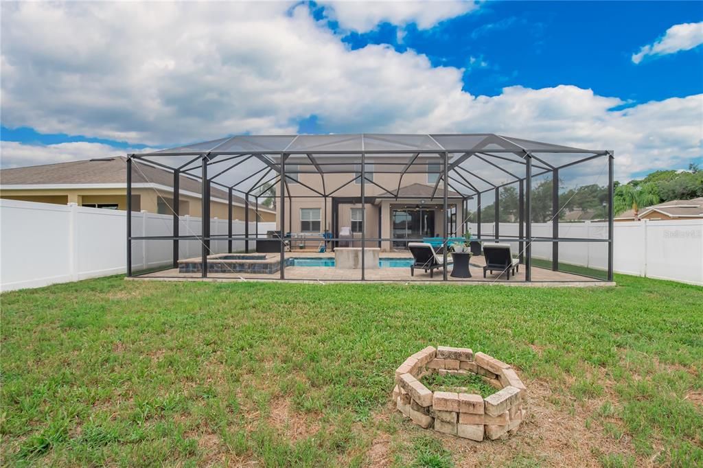 For Sale: $425,000 (4 beds, 2 baths, 2387 Square Feet)