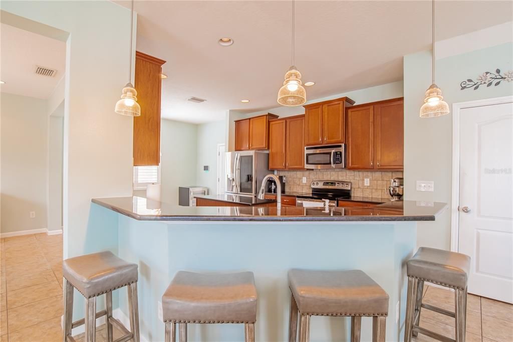 For Sale: $425,000 (4 beds, 2 baths, 2387 Square Feet)