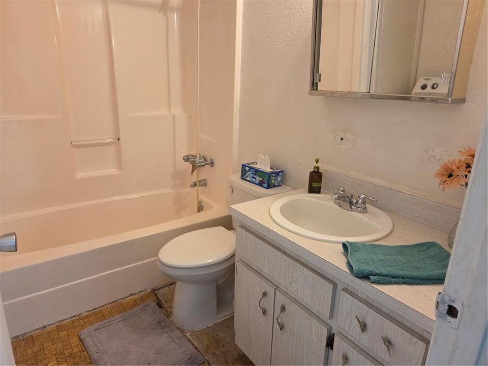 En Venta: $179,000 (3 camas, 1 baños, 1008 Pies cuadrados)