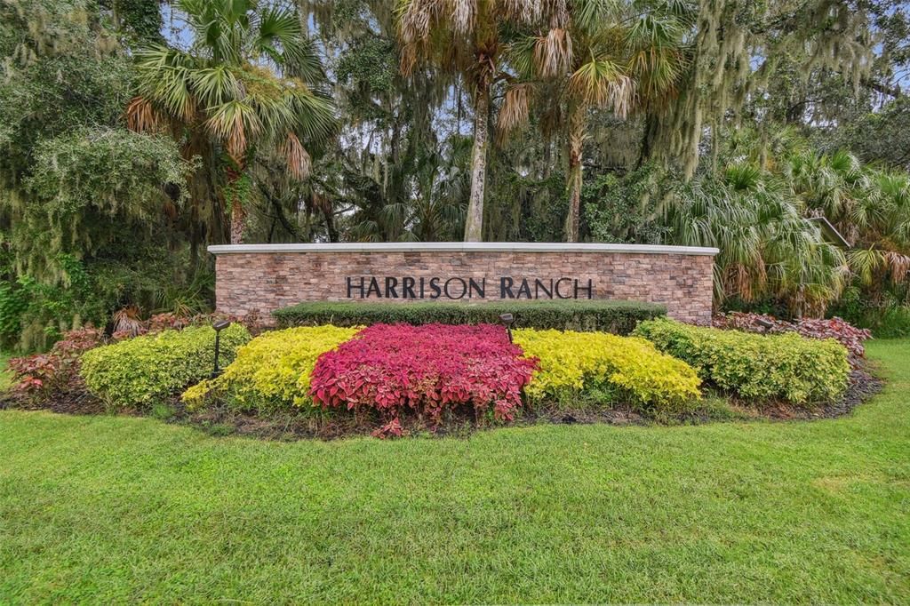 For Sale: $285,000 (2 beds, 2 baths, 1696 Square Feet)