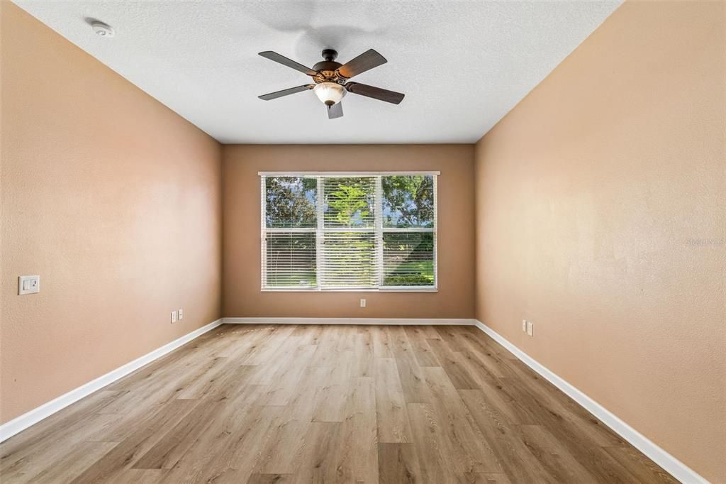 For Sale: $285,000 (2 beds, 2 baths, 1696 Square Feet)