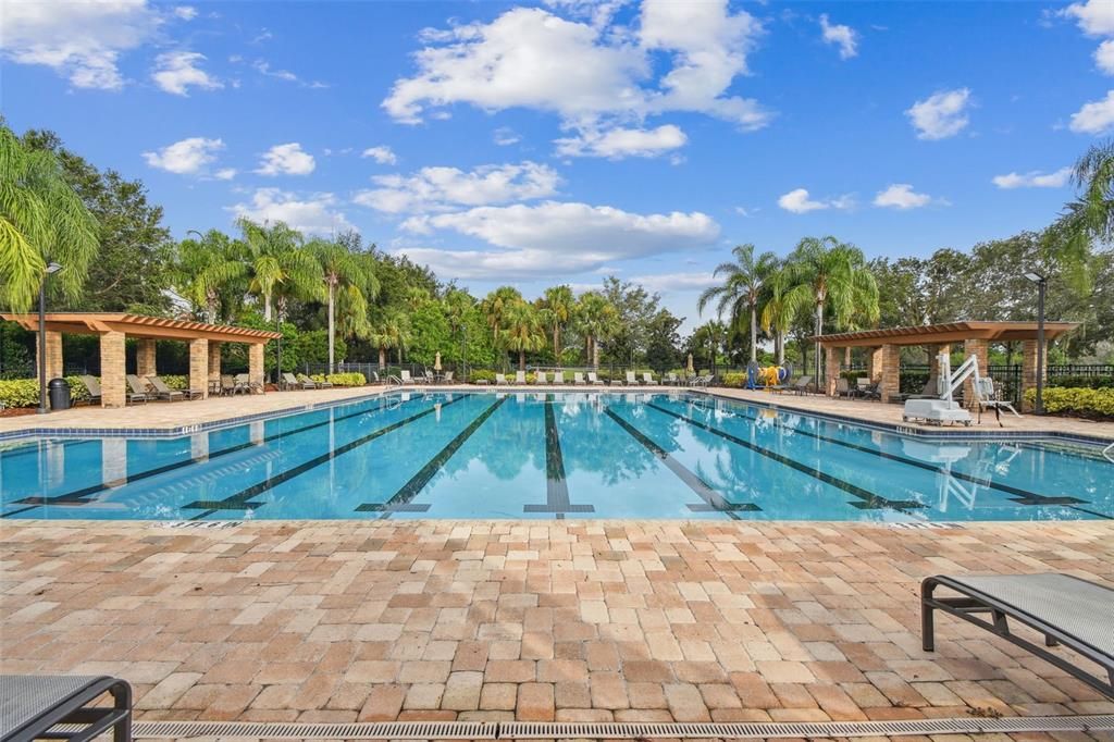 For Sale: $285,000 (2 beds, 2 baths, 1696 Square Feet)