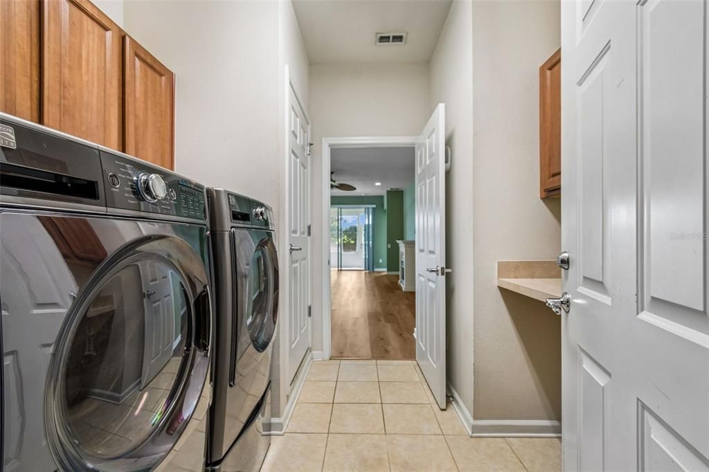 For Sale: $285,000 (2 beds, 2 baths, 1696 Square Feet)