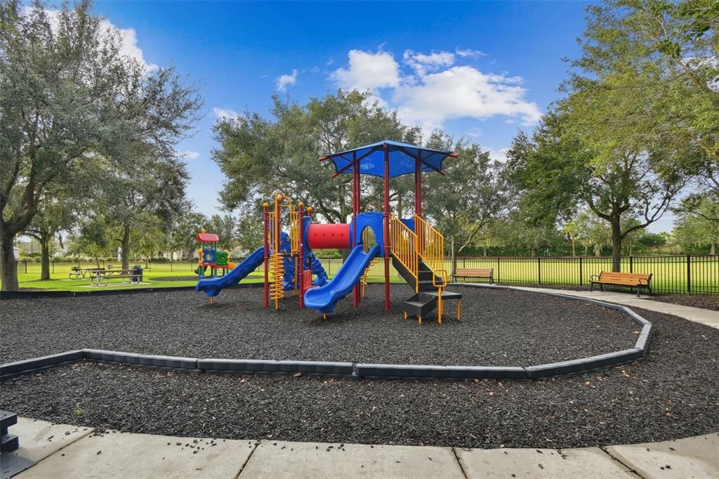 For Sale: $285,000 (2 beds, 2 baths, 1696 Square Feet)