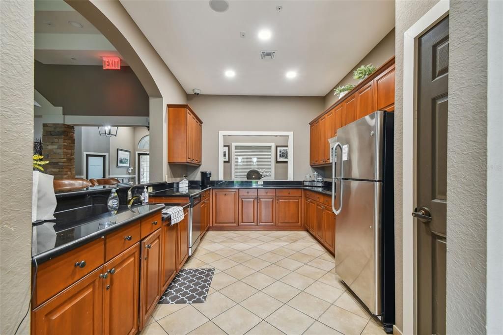 For Sale: $285,000 (2 beds, 2 baths, 1696 Square Feet)