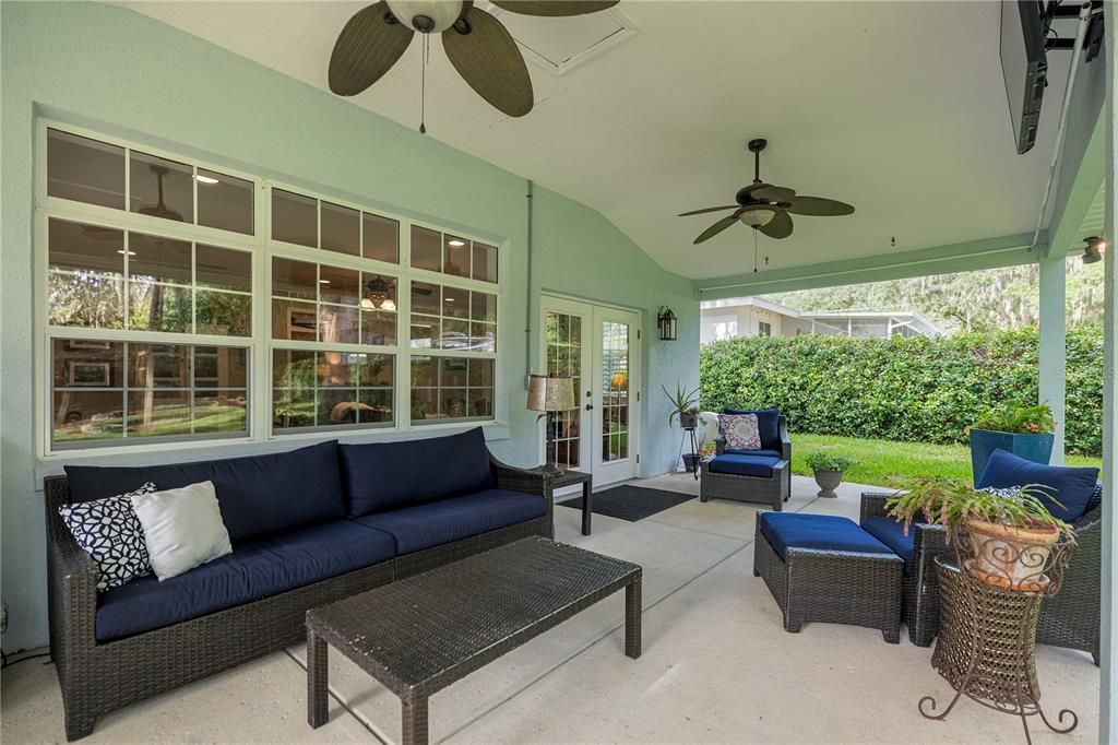 For Sale: $825,000 (4 beds, 3 baths, 3291 Square Feet)