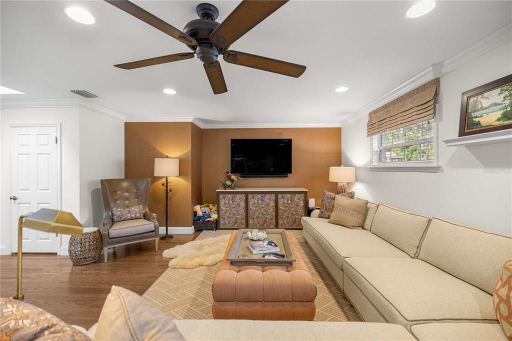 For Sale: $825,000 (4 beds, 3 baths, 3291 Square Feet)