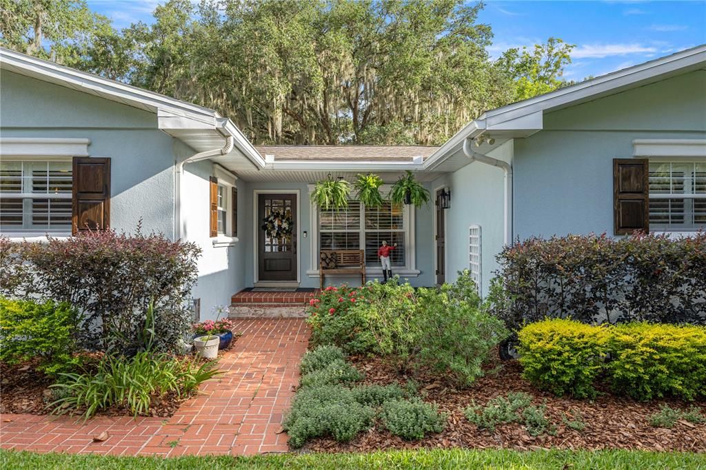 For Sale: $825,000 (4 beds, 3 baths, 3291 Square Feet)
