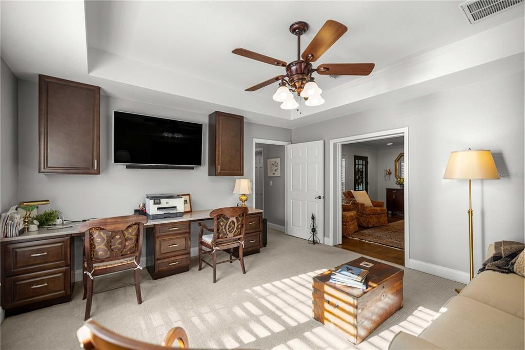 For Sale: $825,000 (4 beds, 3 baths, 3291 Square Feet)