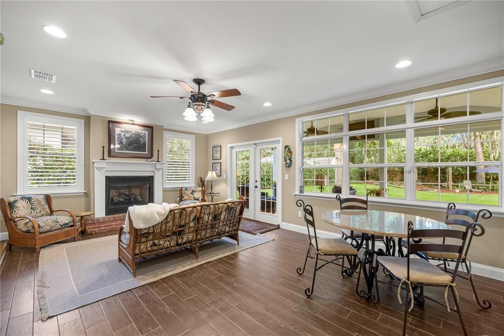 For Sale: $825,000 (4 beds, 3 baths, 3291 Square Feet)