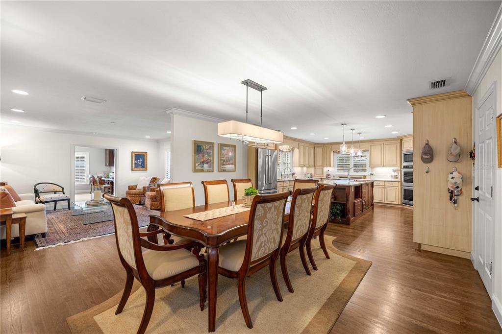 For Sale: $825,000 (4 beds, 3 baths, 3291 Square Feet)
