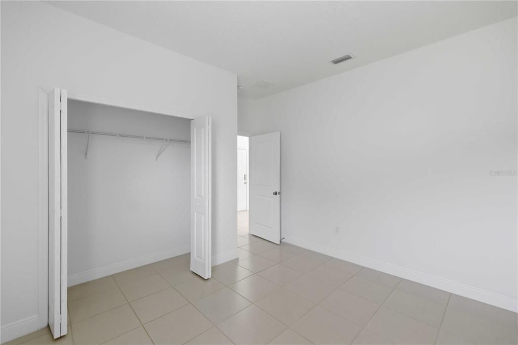 В аренду: $1,700 (4 спален, 2 ванн, 1578 Квадратных фут)