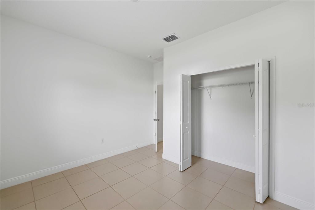 В аренду: $1,700 (4 спален, 2 ванн, 1578 Квадратных фут)